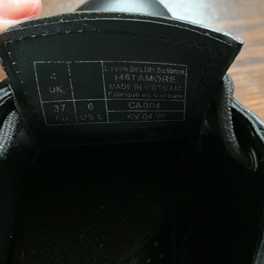 Used Dr. Martens 1461 Amore Leather Oxfords size 6 - Picture 4 of 7
